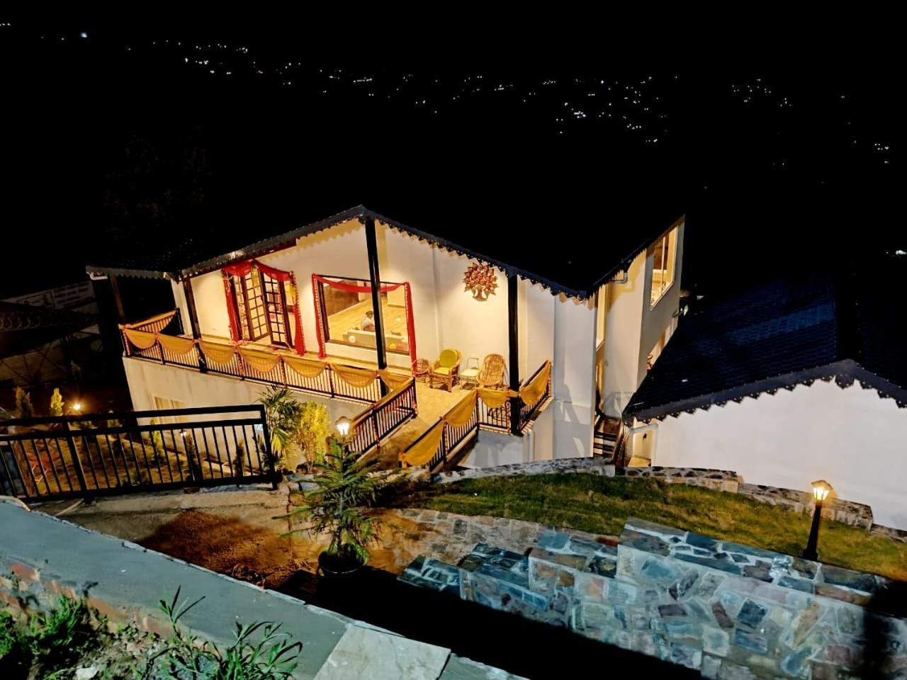 Rega Manivedya The Jungle Trail Resort Мукетсвар Екстер'єр фото