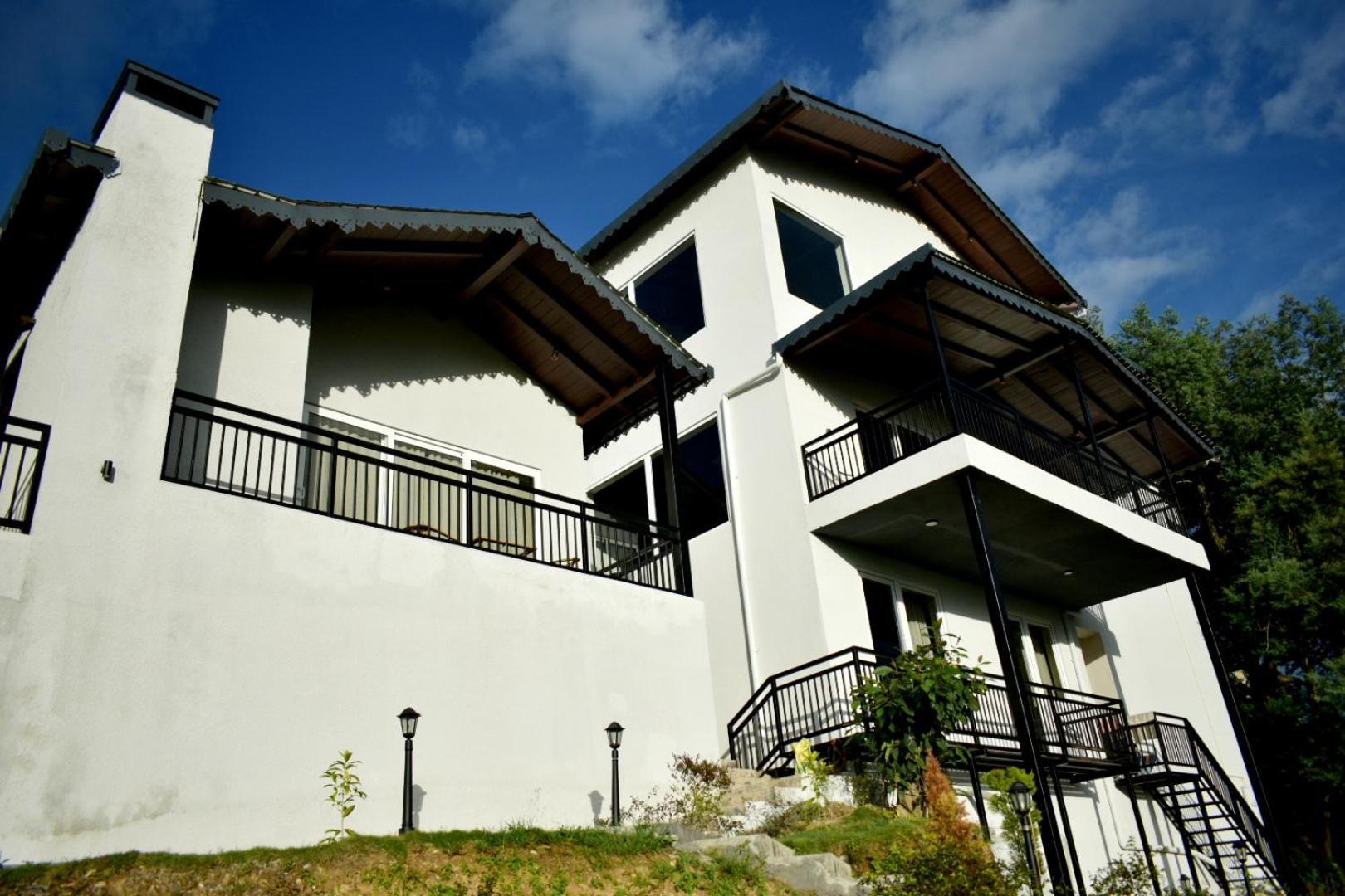 Rega Manivedya The Jungle Trail Resort Мукетсвар Екстер'єр фото